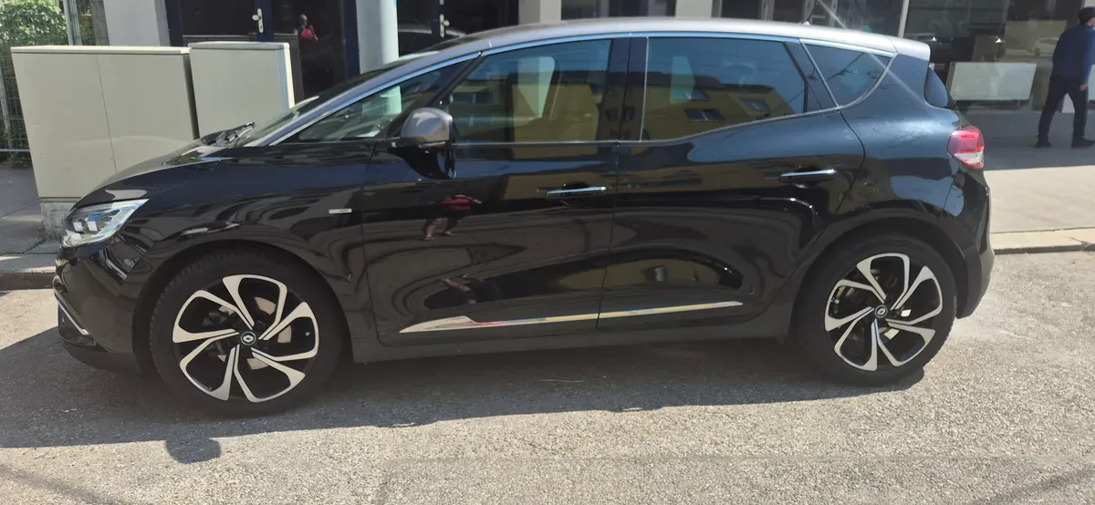 Renault Scenic 2017 photo 3