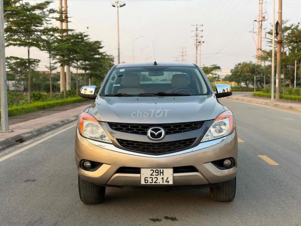 Mazda Bt-50 2014 photo 2
