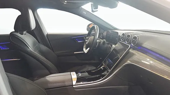 Mercedes-Benz C300 De 2024 photo 3