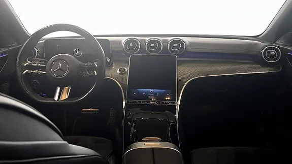 Mercedes-Benz C300 De 2024 photo 4