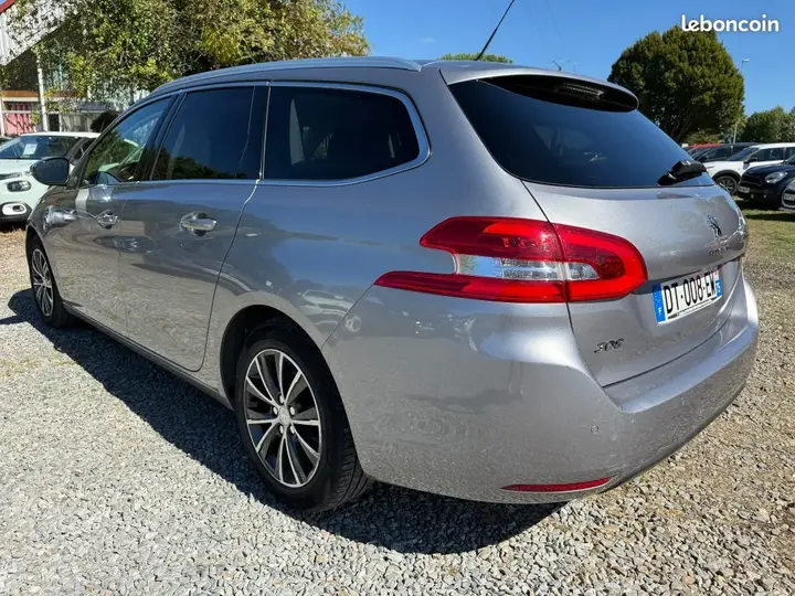 Peugeot 308 2015 photo 4