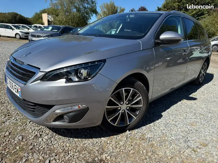 Peugeot 308 2015 photo 2