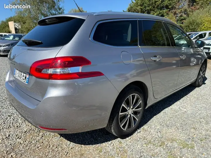Peugeot 308 2015 photo 5