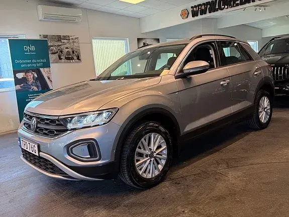 Volkswagen T-Roc 2022 photo 2