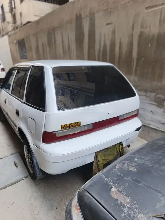 Suzuki Cultus