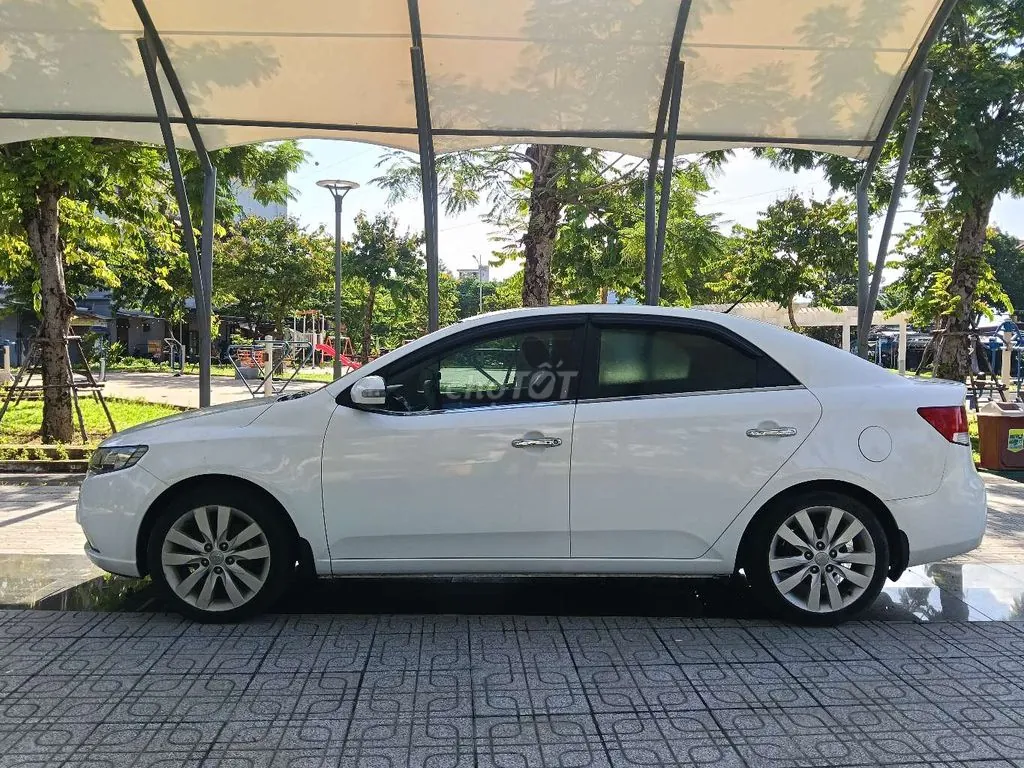 Kia Cerato 2010 photo 3