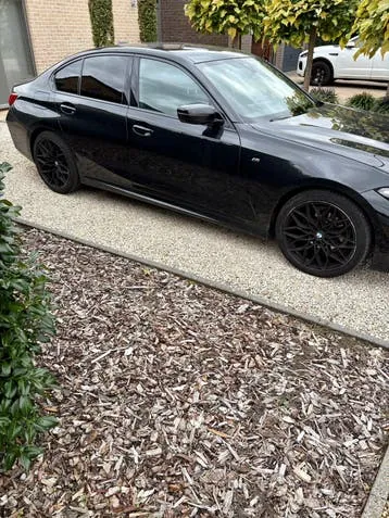 BMW 316D 2024 photo 3
