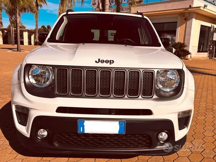 Jeep Renegade 2023 photo 2