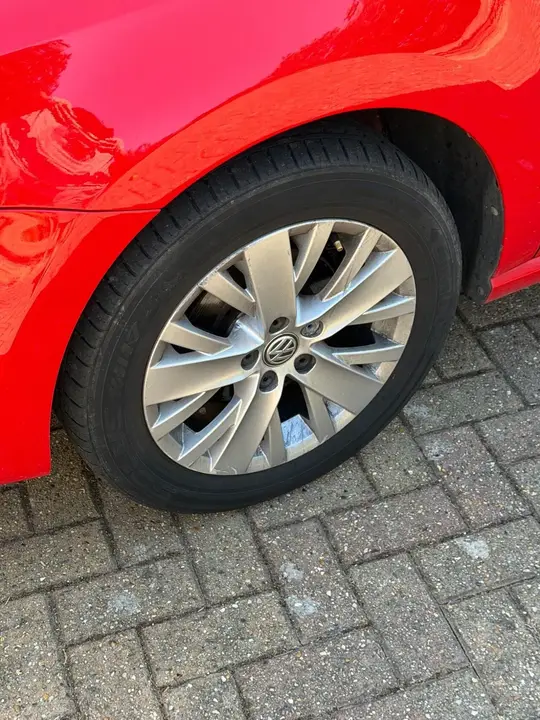 Volkswagen Polo 2015 photo 5
