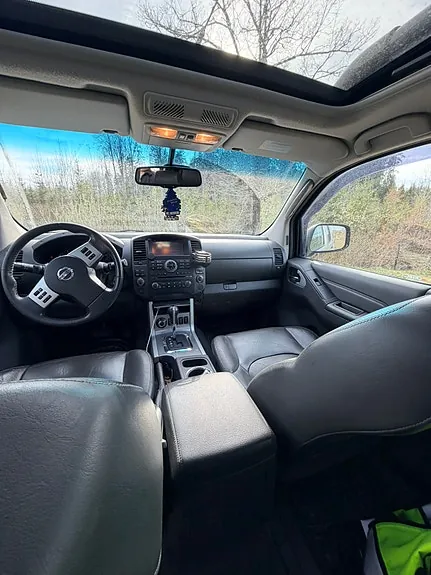 Nissan Navara 2013 photo 4