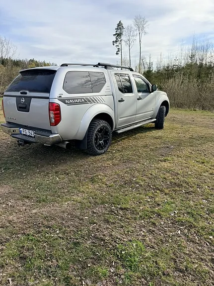 Nissan Navara 2013 photo 2