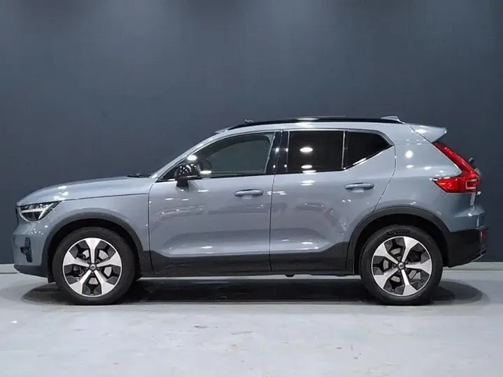 Volvo Xc40 2022 photo 4