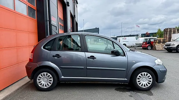 Citroen C3 2010 photo 4