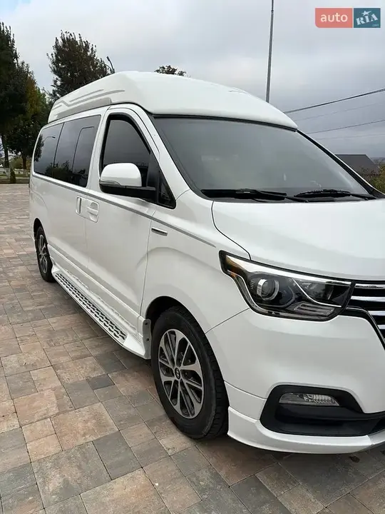 Hyundai Grand Starex 2018 photo 4