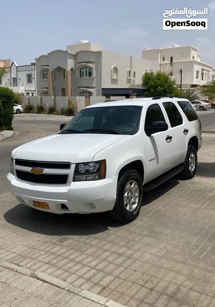 Chevrolet Tahoe 2014 photo 2