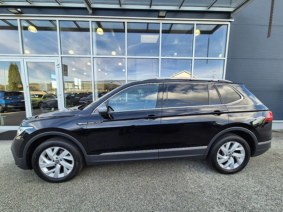 Volkswagen Tiguan Allspace 2023 photo 3