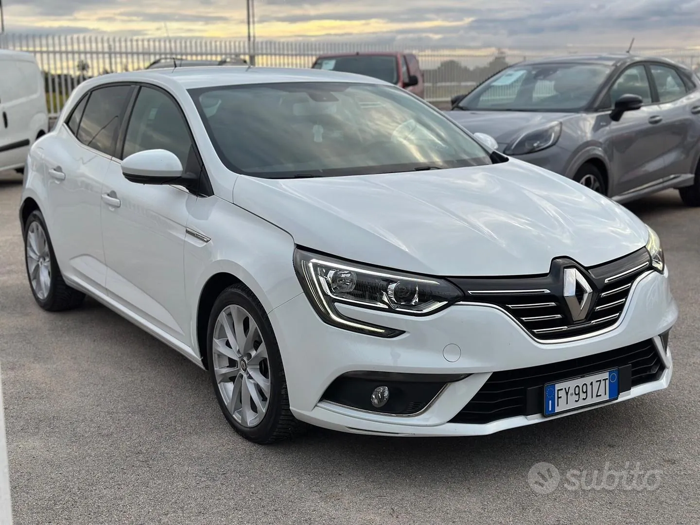 Renault Megane 2019 photo 3