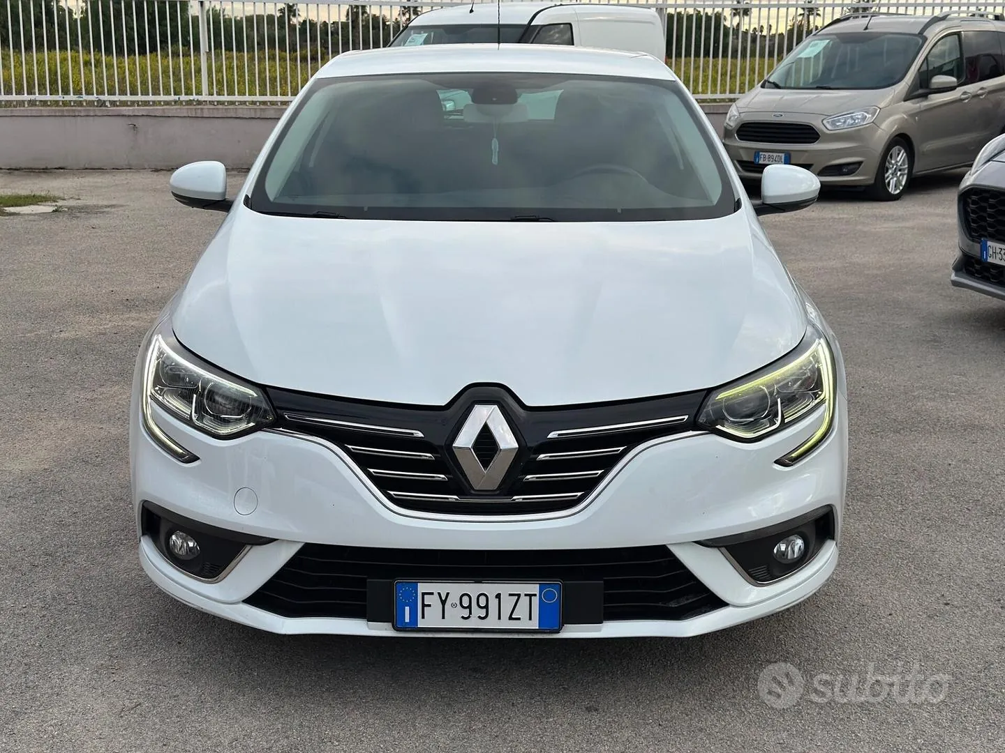 Renault Megane 2019 photo 2