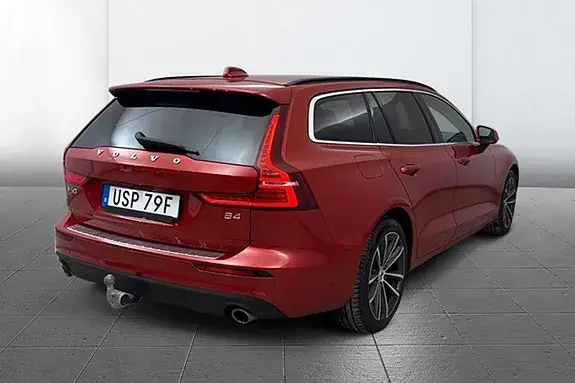 Volvo V60 2022 photo 3