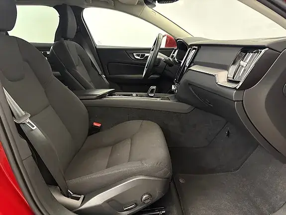 Volvo V60 2022 photo 5