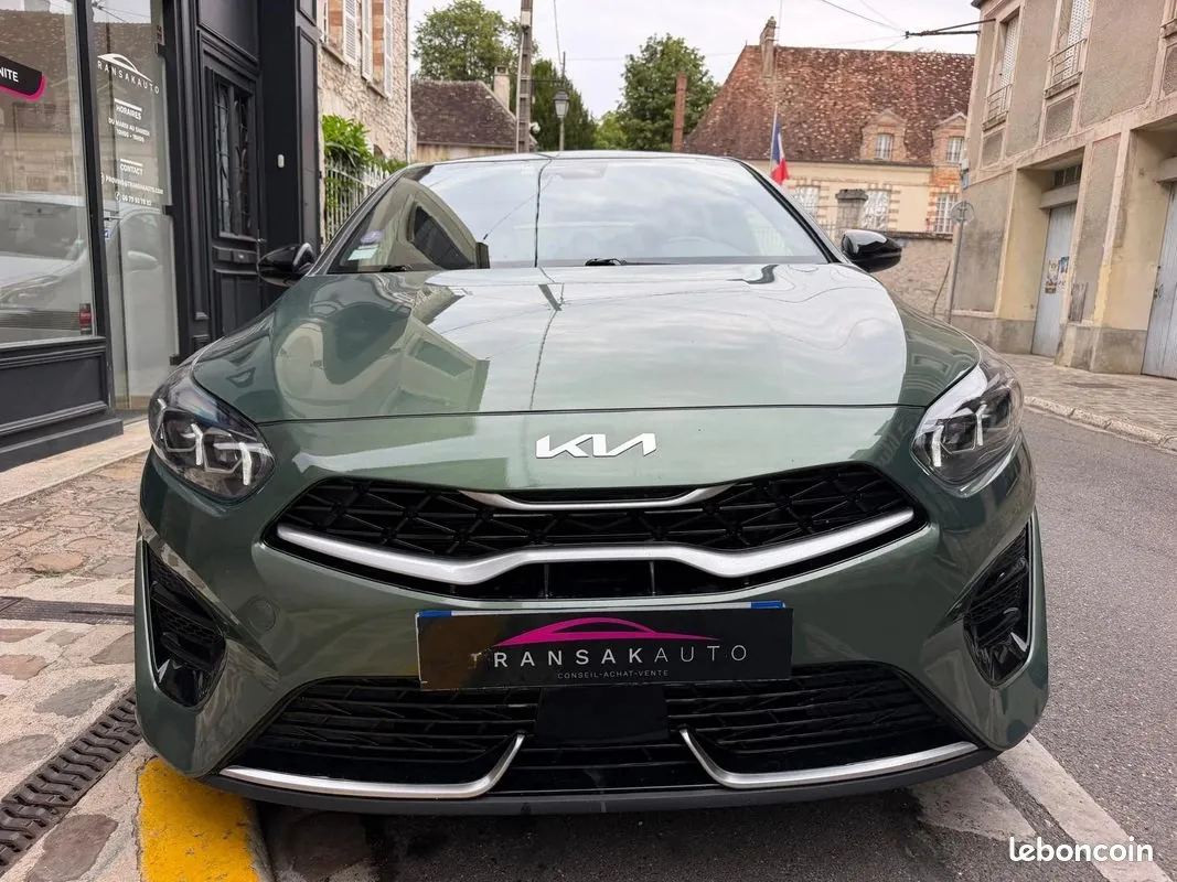 Kia Ceed 2024 photo 2