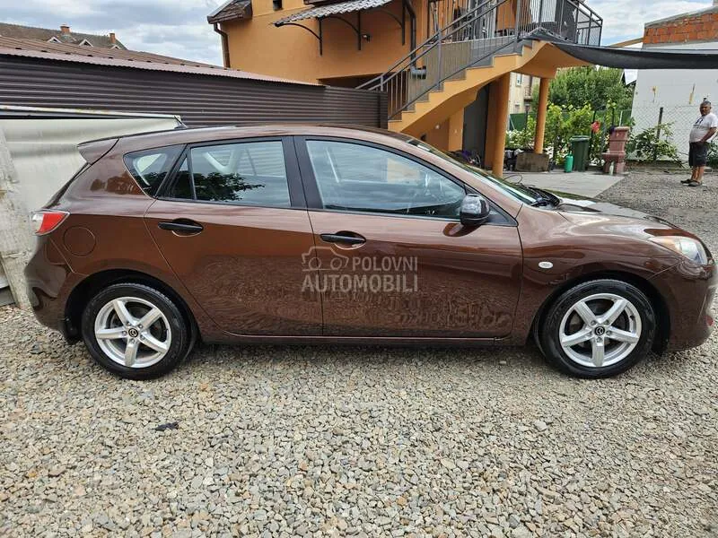 Mazda 3 2012 photo 4