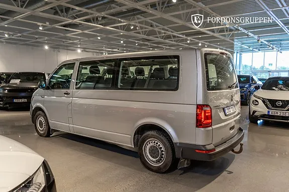 Volkswagen Caravelle 2016 photo 2