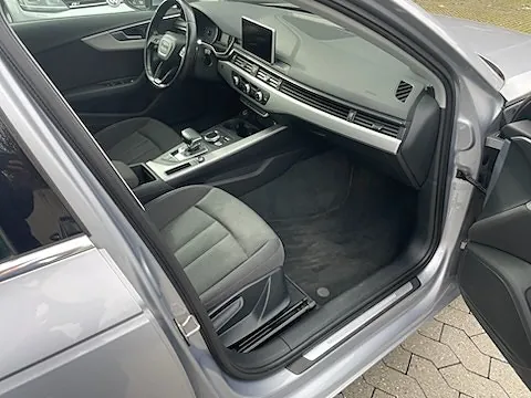 Audi A4 2016 photo 5