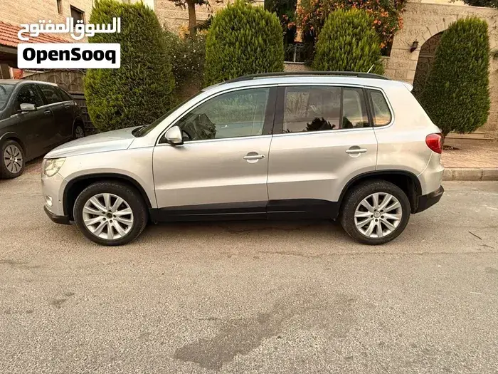 Volkswagen Tiguan 2009 photo 2