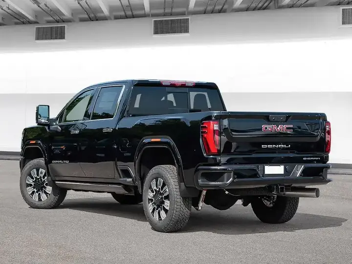 GMC Sierra 2500Hd 2026 photo 4