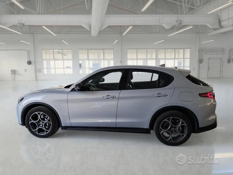 Alfa Romeo Stelvio 2023 photo 5