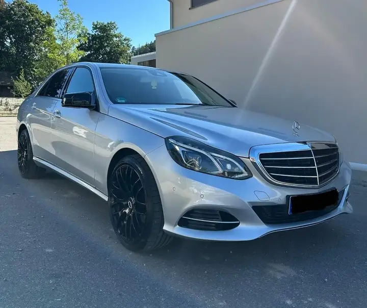 Mercedes-Benz E200D