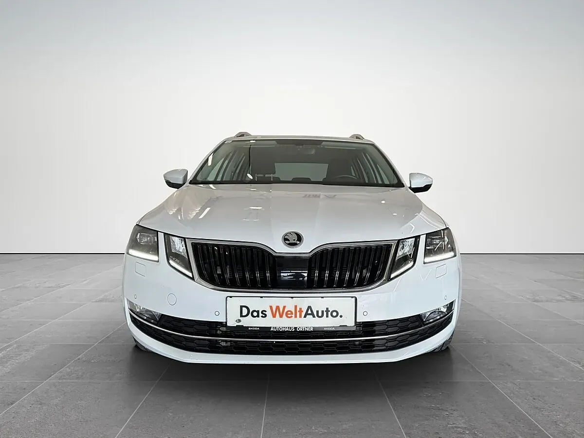 Skoda Octavia 2019 photo 2