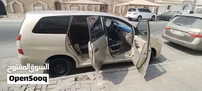 Toyota Innova 2015 photo 3