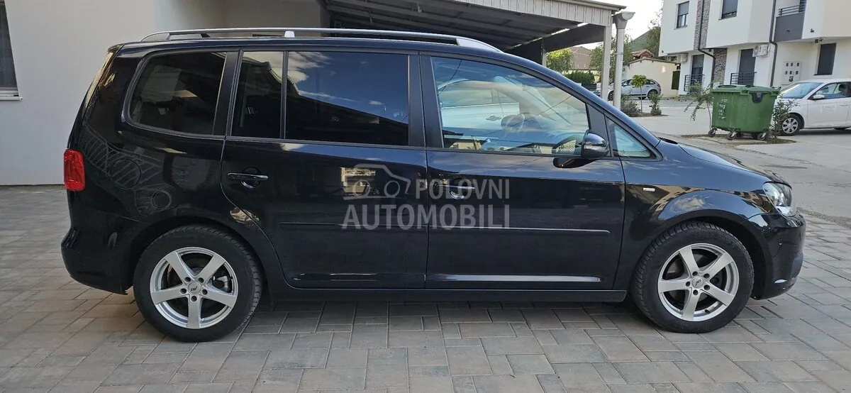 Volkswagen Touran 2014 photo 3