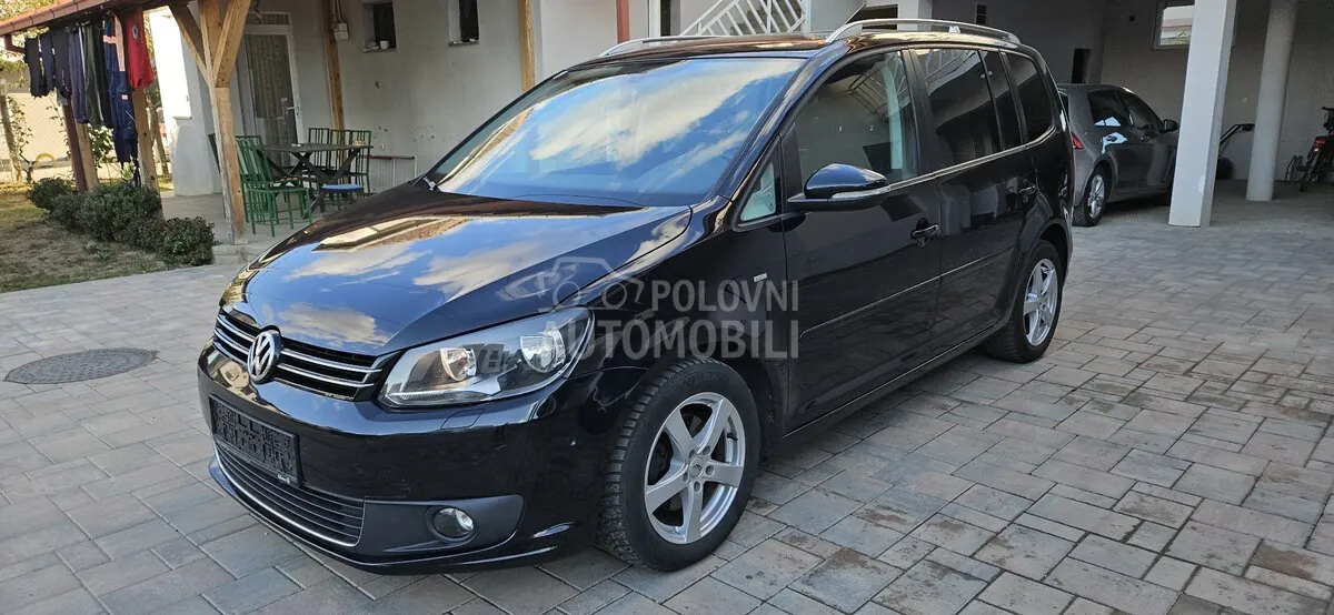 Volkswagen Touran 2014 photo 2