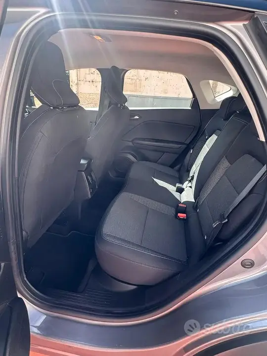 Renault Captur 2022 photo 5