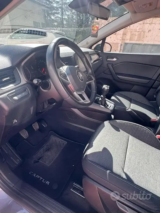 Renault Captur 2022 photo 3