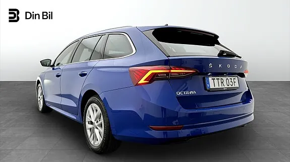 Skoda Octavia 2024 photo 3