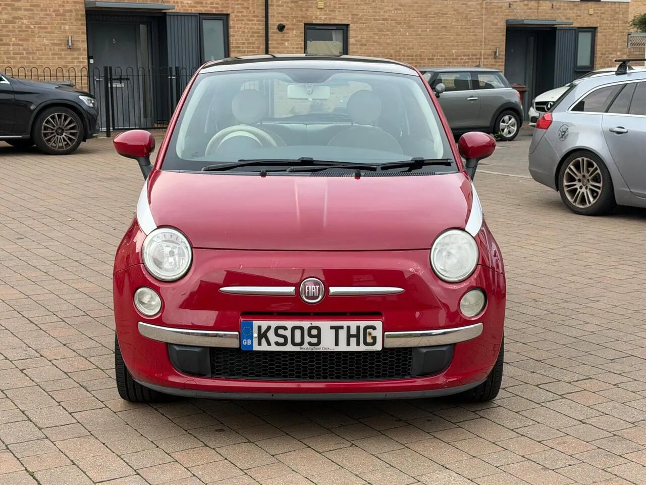 Fiat 500 Lounge 2009 photo 2