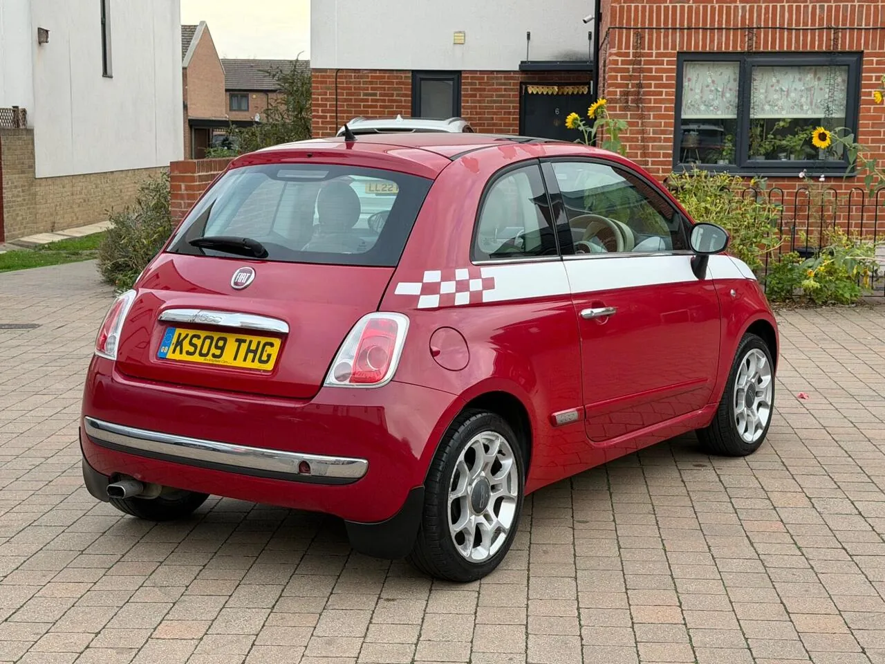 Fiat 500 Lounge 2009 photo 4