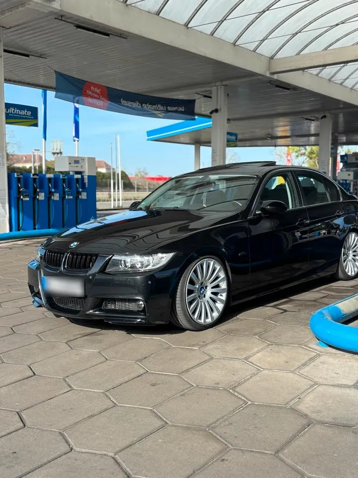 BMW E90