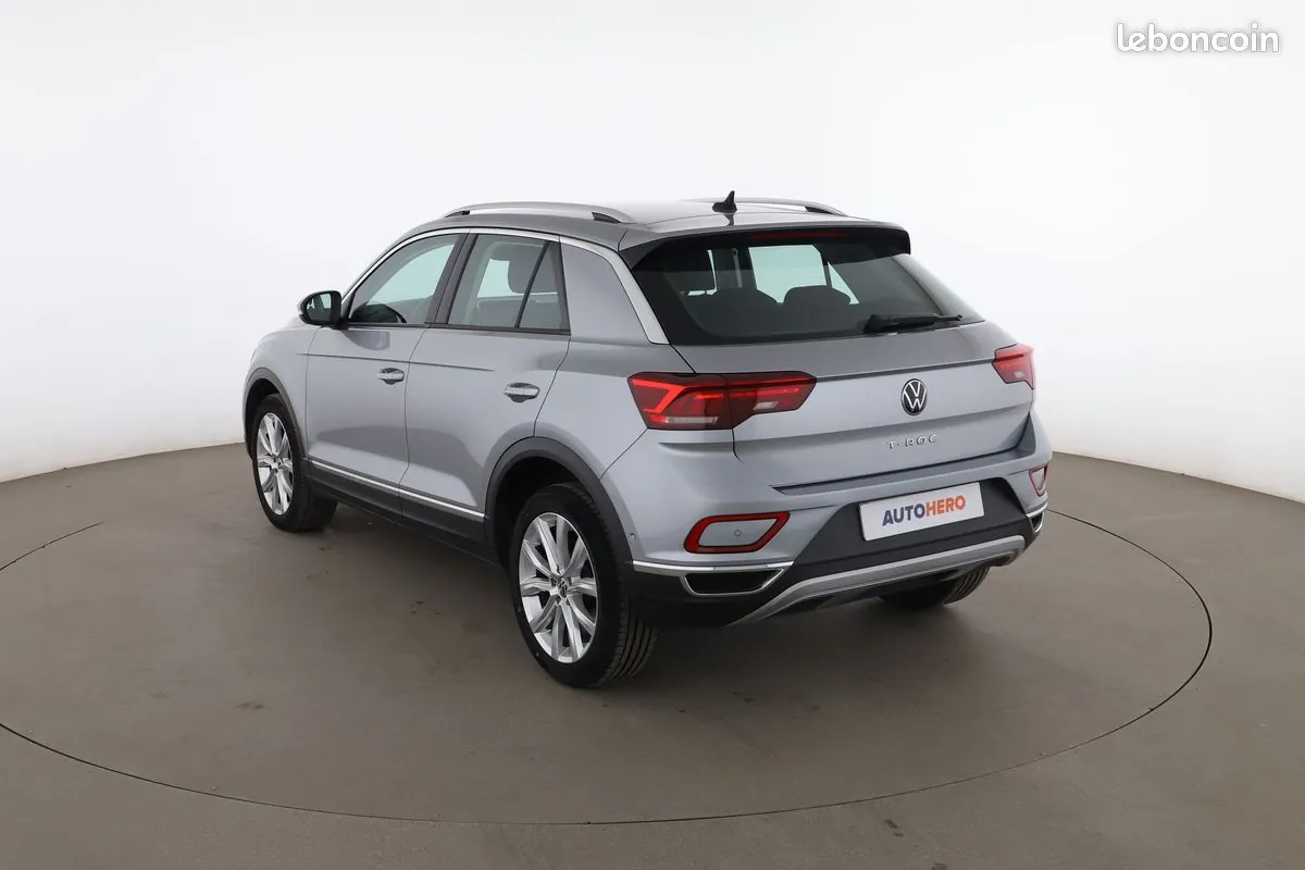 Volkswagen T-Roc 2024 photo 2