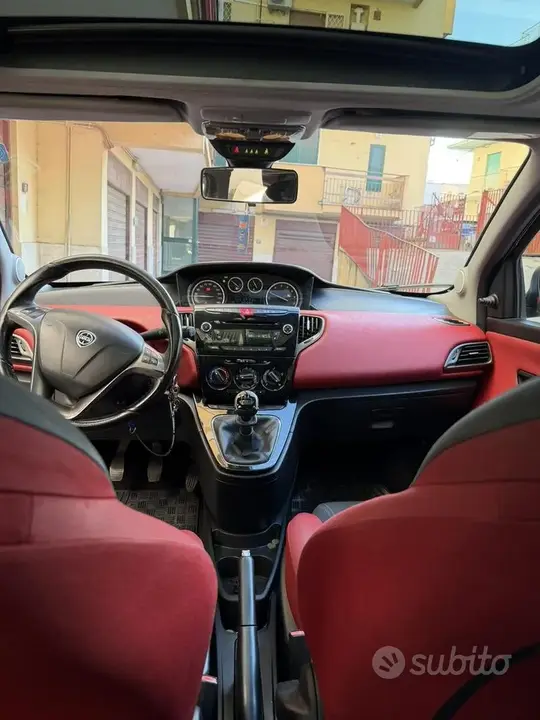 Lancia Ypsilon 2012 photo 5