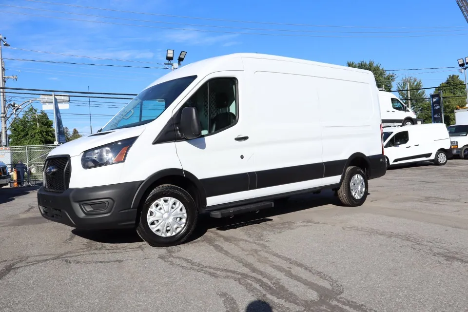 Ford Transit 2024 photo 3