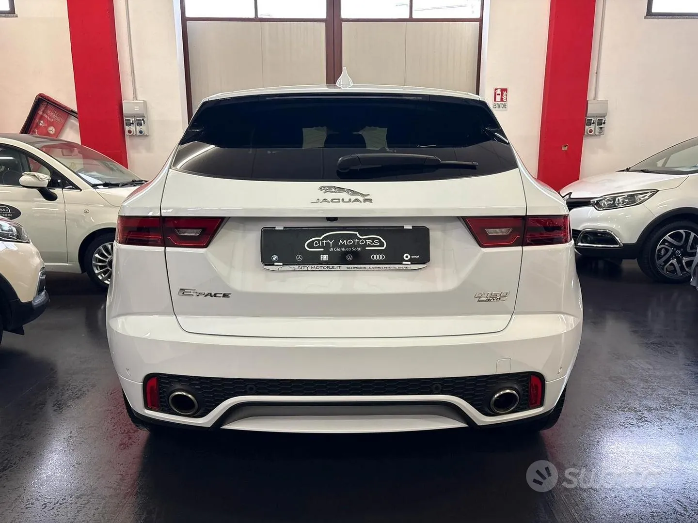 Jaguar E-Pace 2019 photo 5