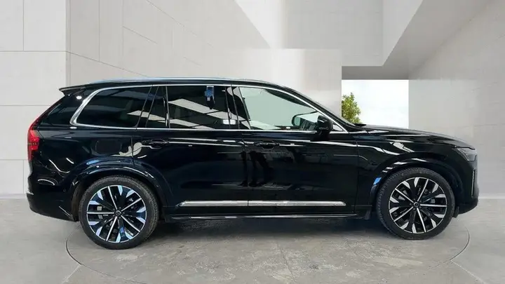Volvo Xc90 2025 photo 2