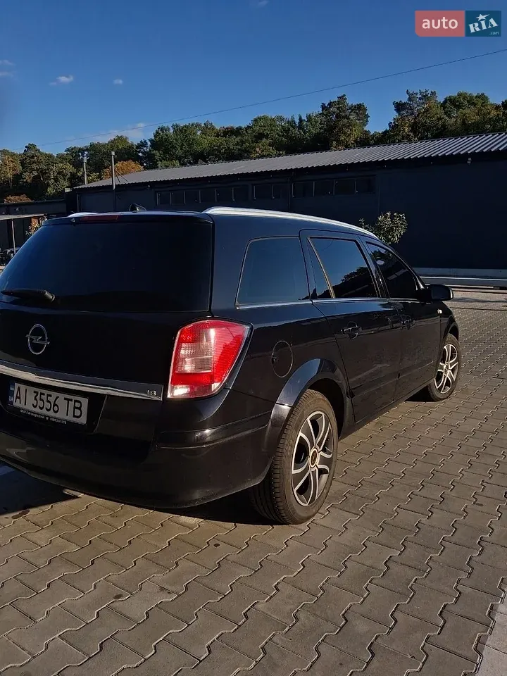 Opel Astra 2008 photo 3