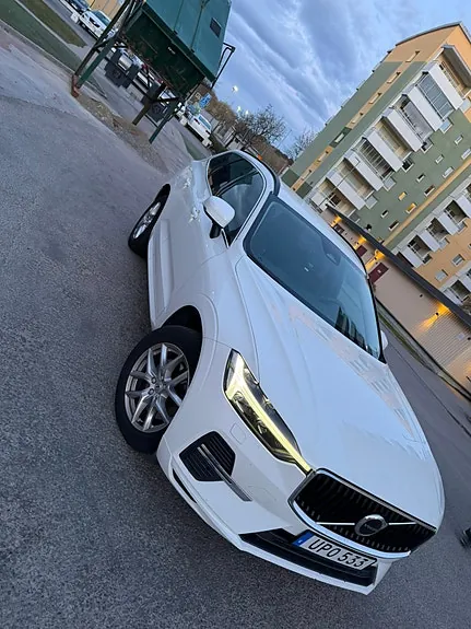 Volvo Xc60 2022 photo 2