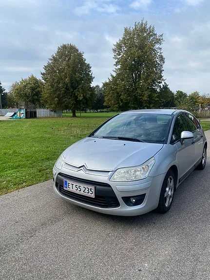 Citroen C4 2009 photo 4